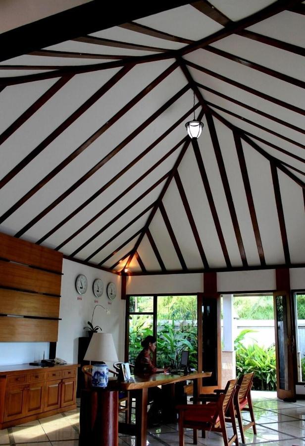 Lombok Beach Hotel Montongbuwoh Екстер'єр фото