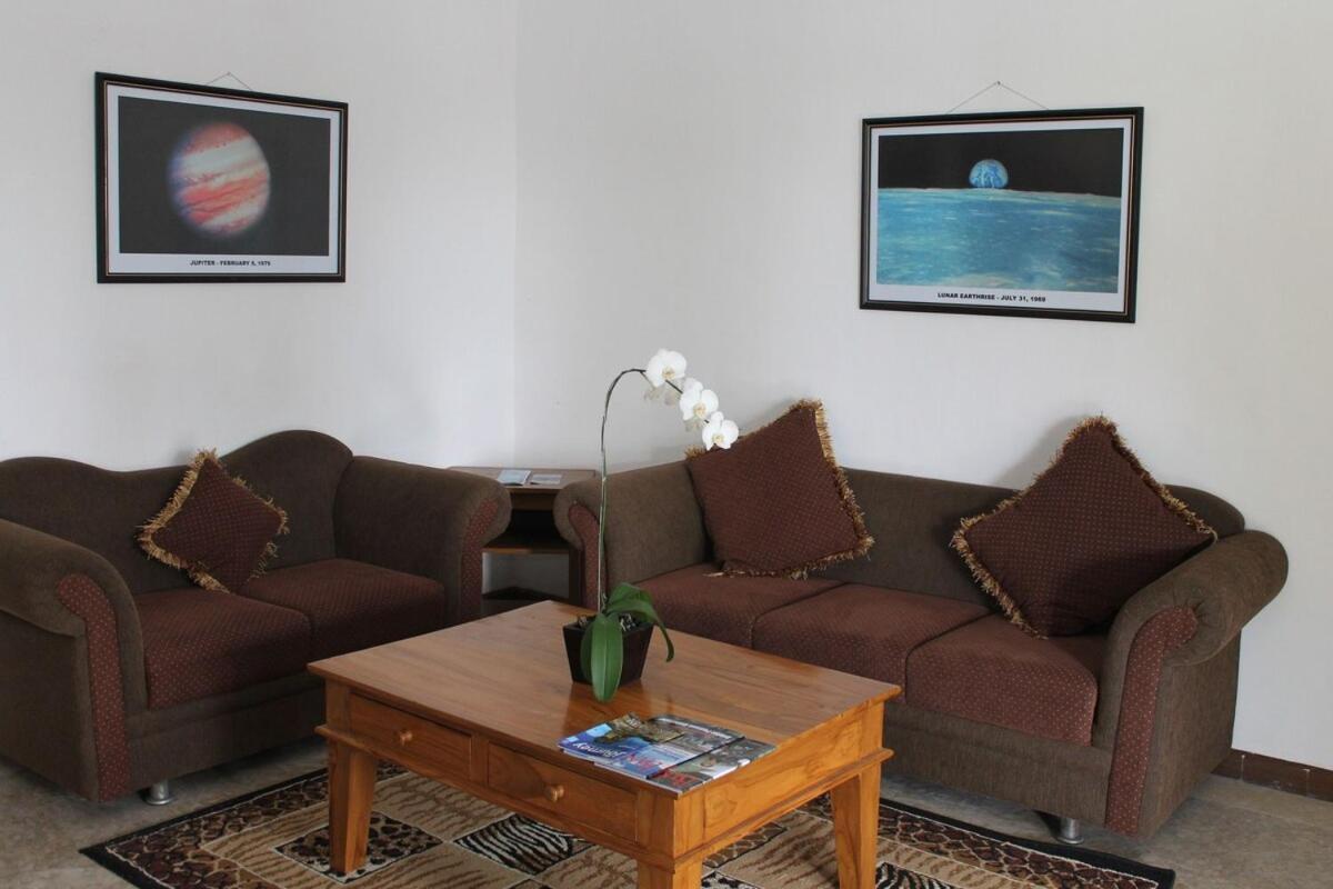 Lombok Beach Hotel Montongbuwoh Екстер'єр фото