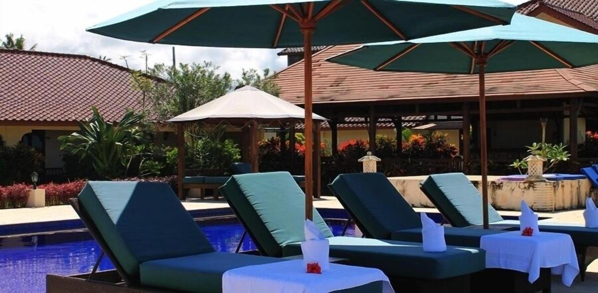 Lombok Beach Hotel Montongbuwoh Екстер'єр фото