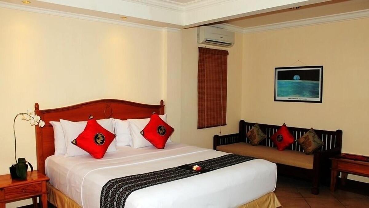 Lombok Beach Hotel Montongbuwoh Екстер'єр фото